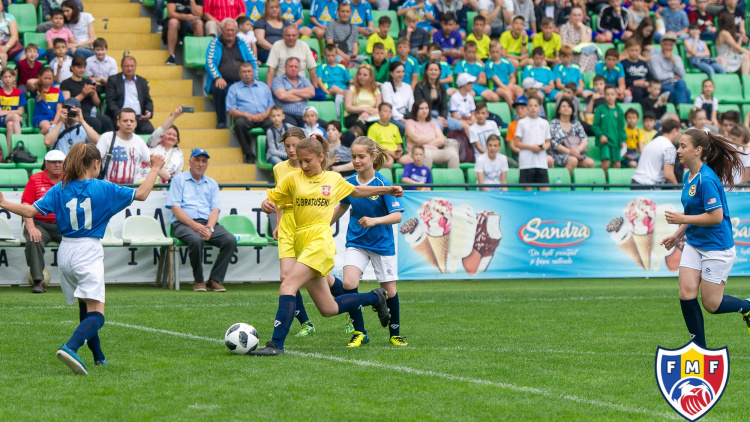 Fotbal feminin. Liga WU12 debutează în acest weekend