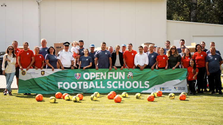 OFFS. Mai multe școli din Republica Moldova au beneficiat de echipament sportiv gratuit